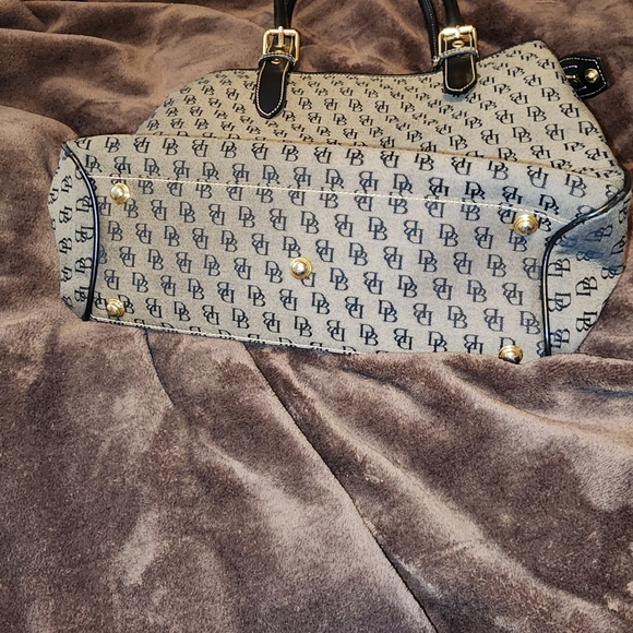 Purse - Picture 6 of 7